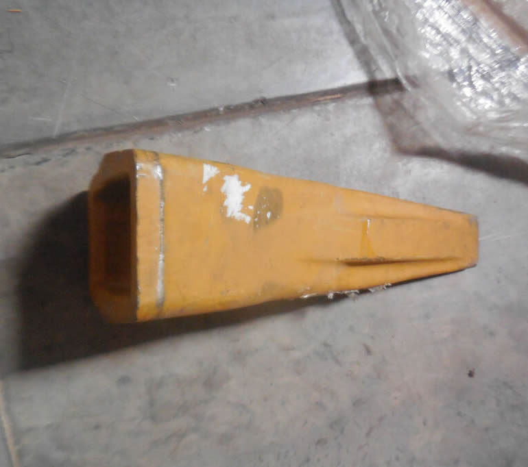 9W4552 Tip de ripper convient au pilier